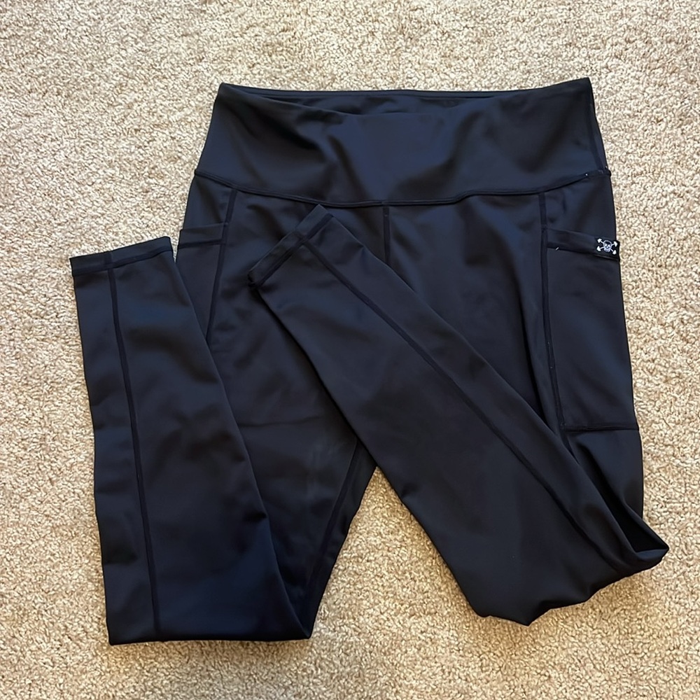 Constantly Varied Gear all black leggings